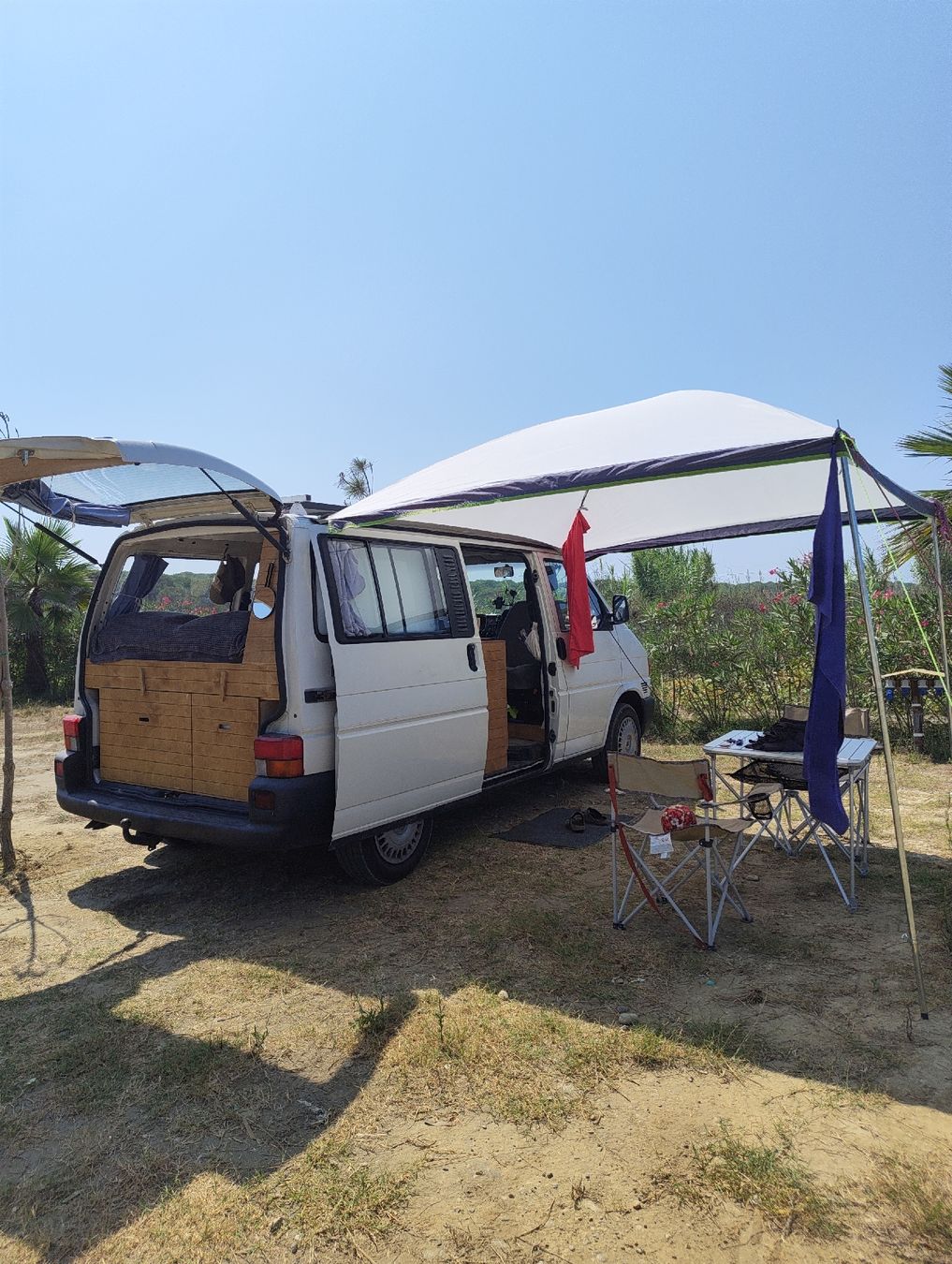 VW Veicoli da campeggio: VW T4 Camper – Usato da Schaffhausen venduto da ale_yx5l 1