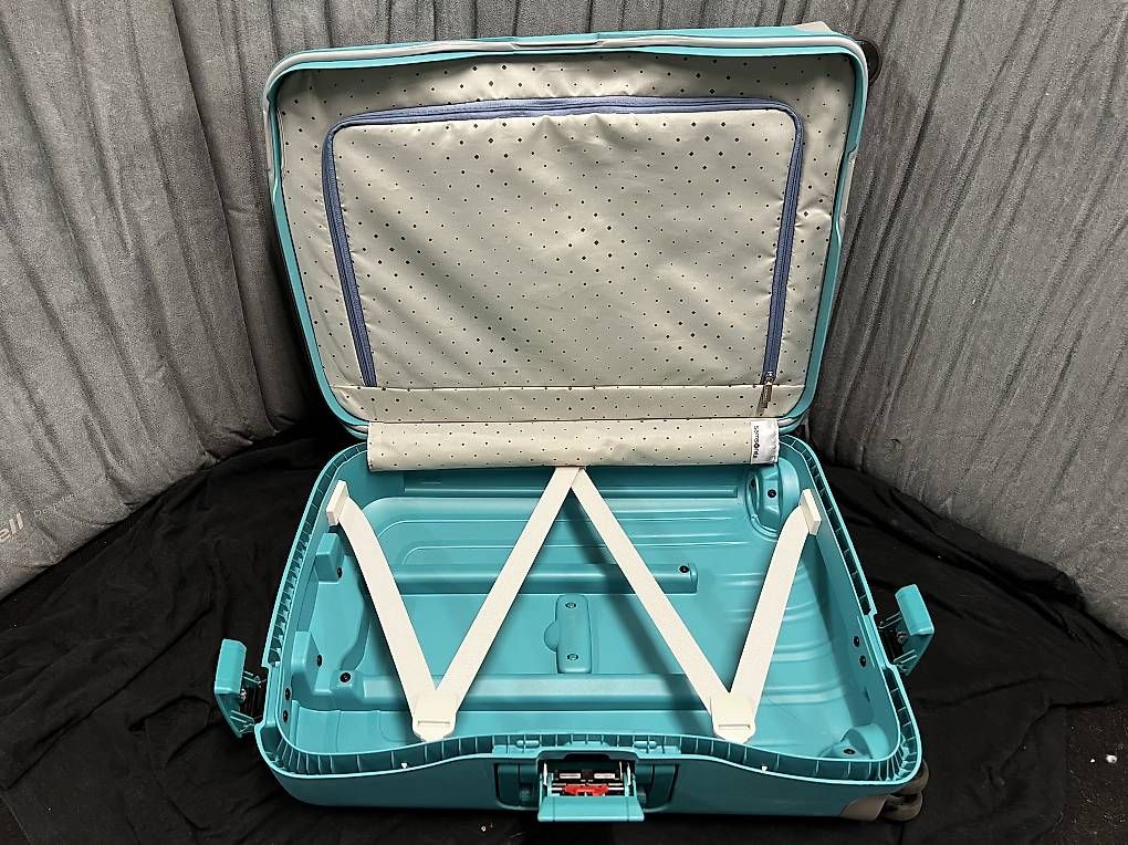 Samsonite Valigie: Samsonite SCure Cabin Spinner 55 cm  Handgepäck – Usato da Cham venduto da Basing75 1