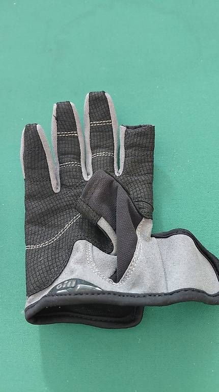 Altri accessori da uomo: Guanti gill vela uomo xs – Usato da Magliaso venduto da fra_qls2 1