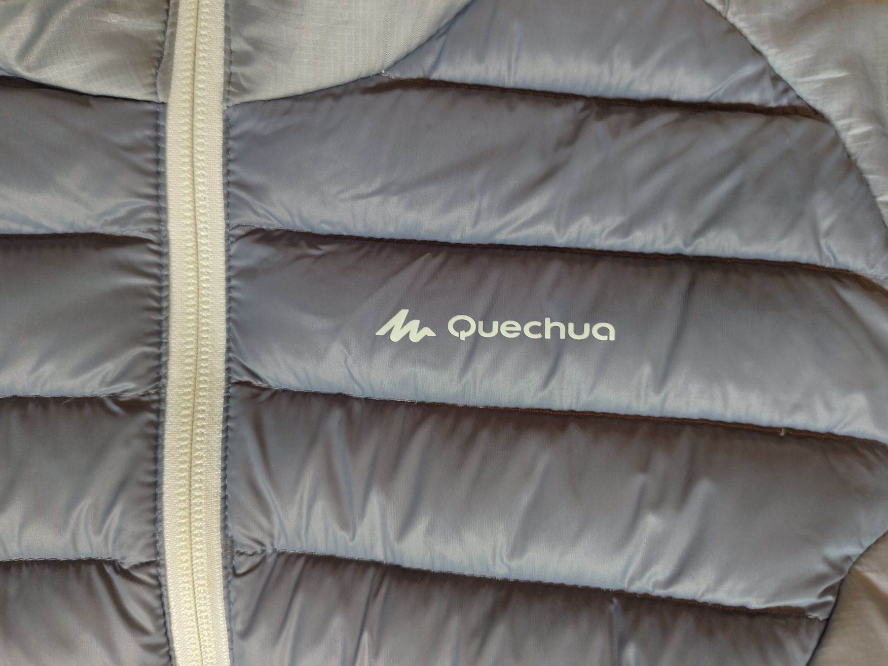Decathlon Jacken: Daunenjacke – Gebraucht aus Bern von Linii 4