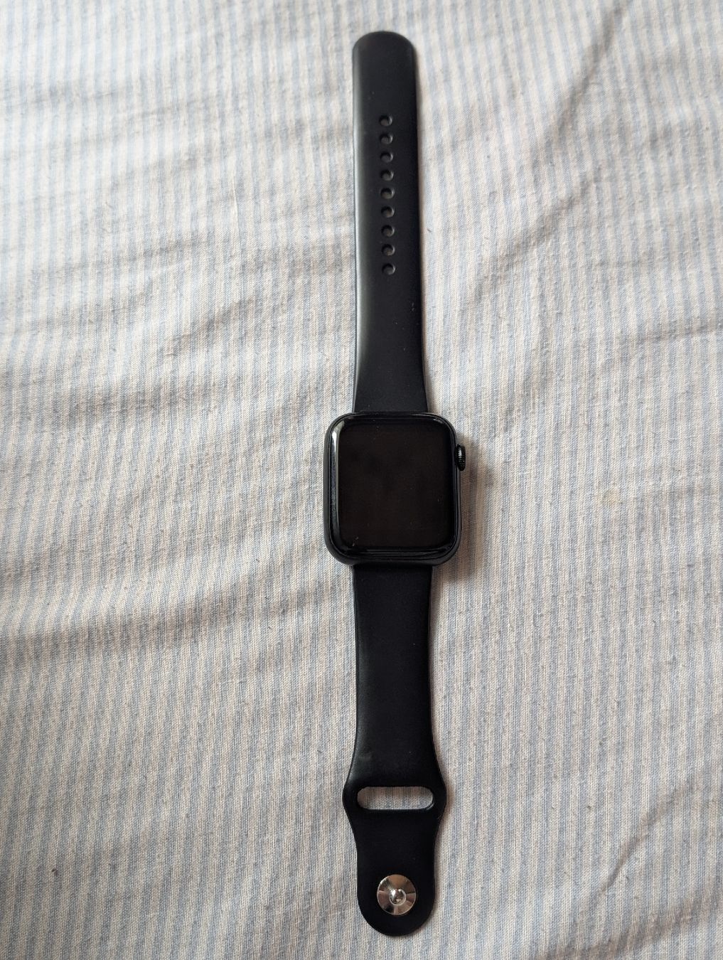 Apple Smartwatch: Apple watch série 5 44mm – Difettoso da Daillens venduto da cla_sj2w
