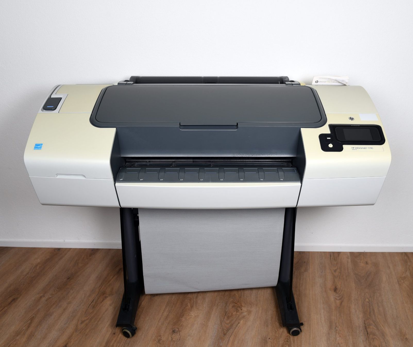 Hewlett Packard Stampanti: Hp designjet T790 24 zoll plotter – Usato da Fällanden venduto da bib_7vpx