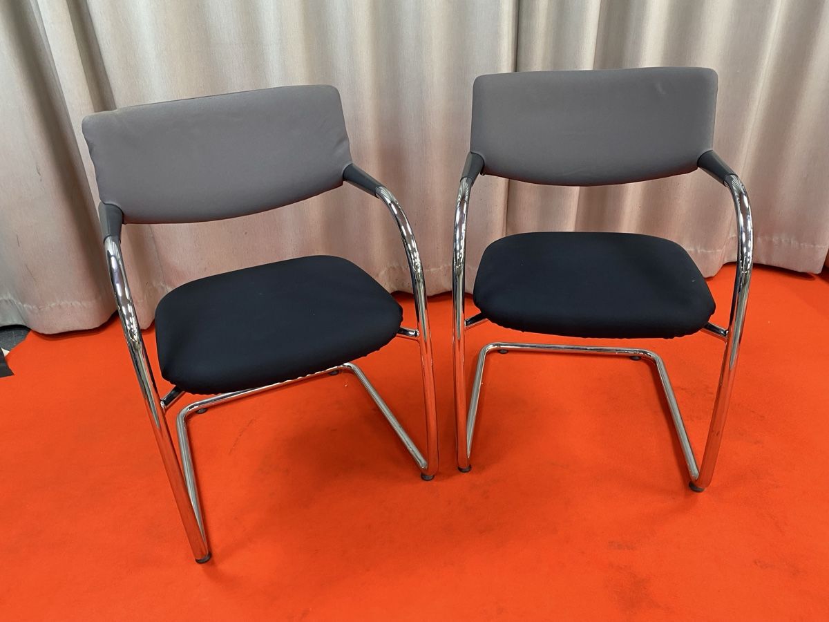 Sedie: 2 Stühle für Wartebereich – Usato da Hägglingen venduto da Karin0802