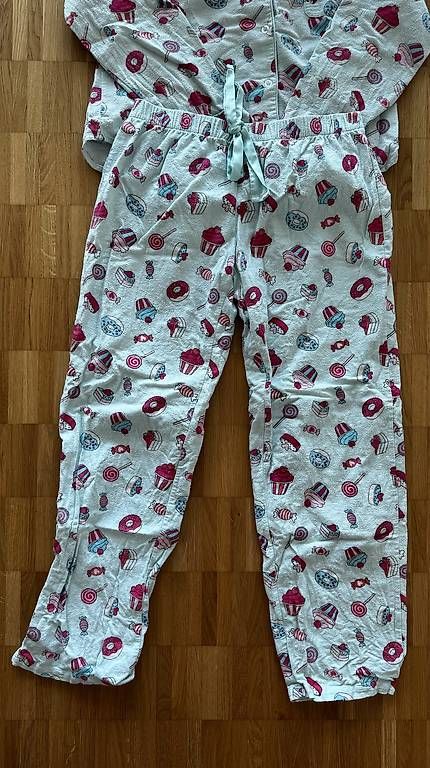 Negligees & Pyjamas: Forever 21 Pyjama-Set Gr. 36 – Gebraucht aus Basel von R__Mueller 3