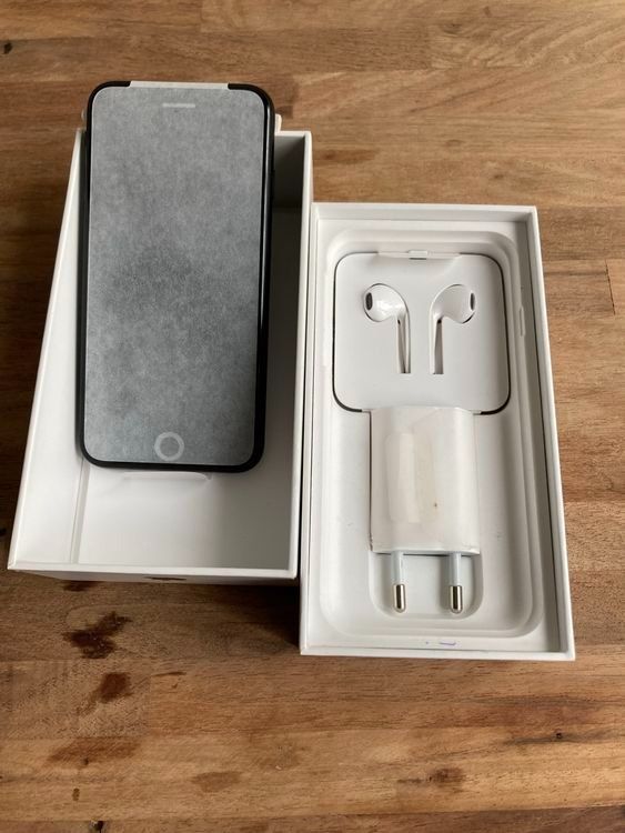 Apple Telefoni cellulari / Smartphones: Neu iPhone SE 2020 256gb – Nuovo e nell'imballaggio originale da Kloten venduto da Gmaranello 1