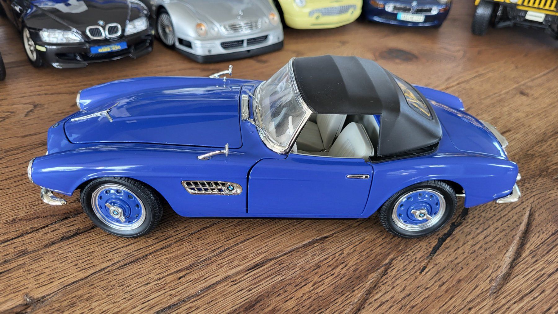 Revell Modellini d'auto: BMW 507 1:18 Revell – Usato da Rothrist venduto da Juana5