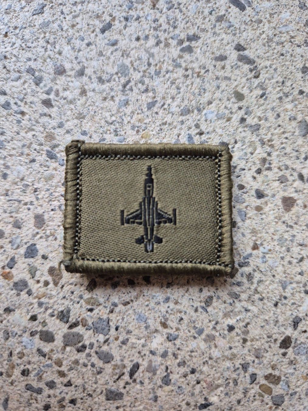 Schweizer Armee Placchette & Badge: *** Funktionsabzeichen Luftwaffe  mit klett *** – Nuovo e nell'imballaggio originale da Riedholz venduto da fr_sIruP