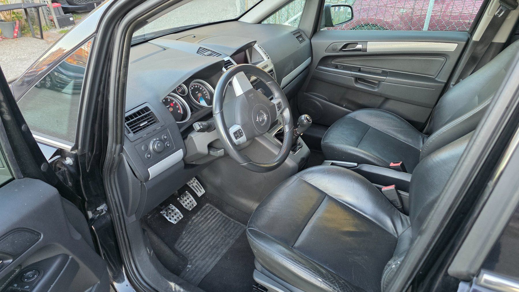 Opel Autos: Opel Zafira 20TR – D'occasion à Arbon par Tropxe. 6
