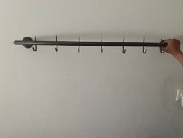 Kleiderbügel für die Wand für 7 Kleidungsstücke