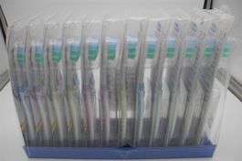 12 Pack Oral-B Zahnbürsten, Nr. 37b