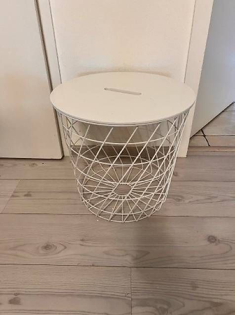 Tables: Storage Table – D'occasion à Le Grand-Saconnex par lol_zs8k