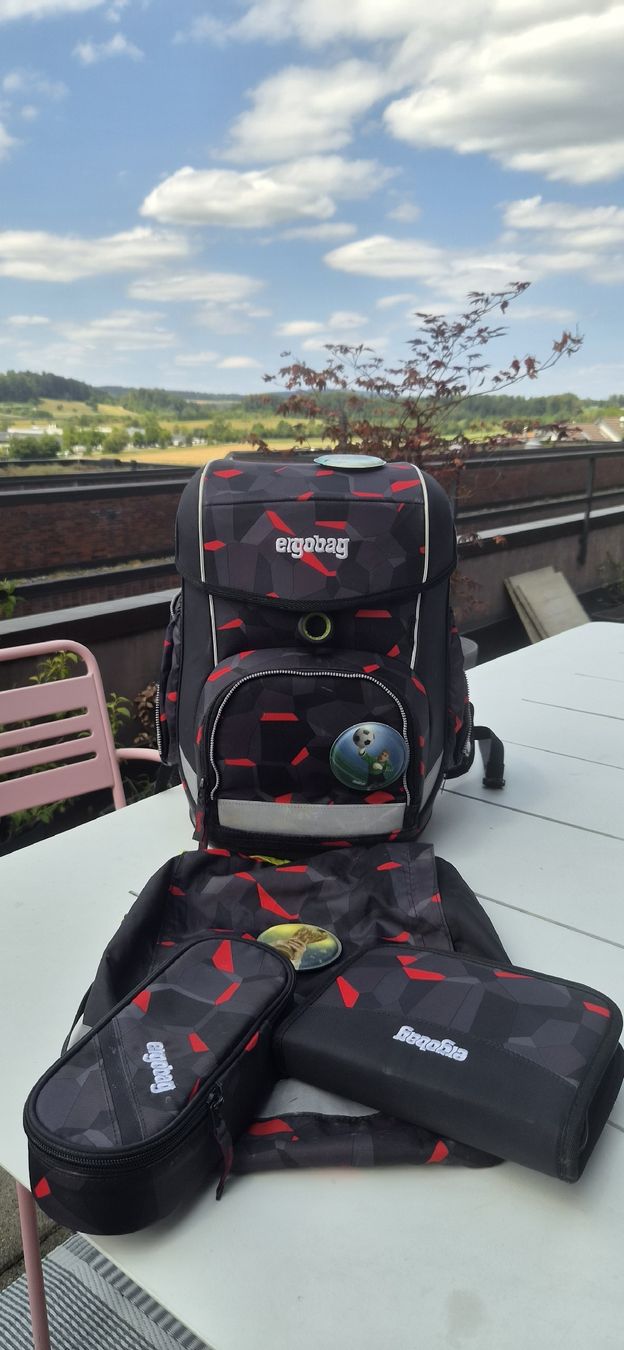 Ergobag Kindertaschen: Ergobag set – Gebraucht aus WETTSWIL von bel_8788 3