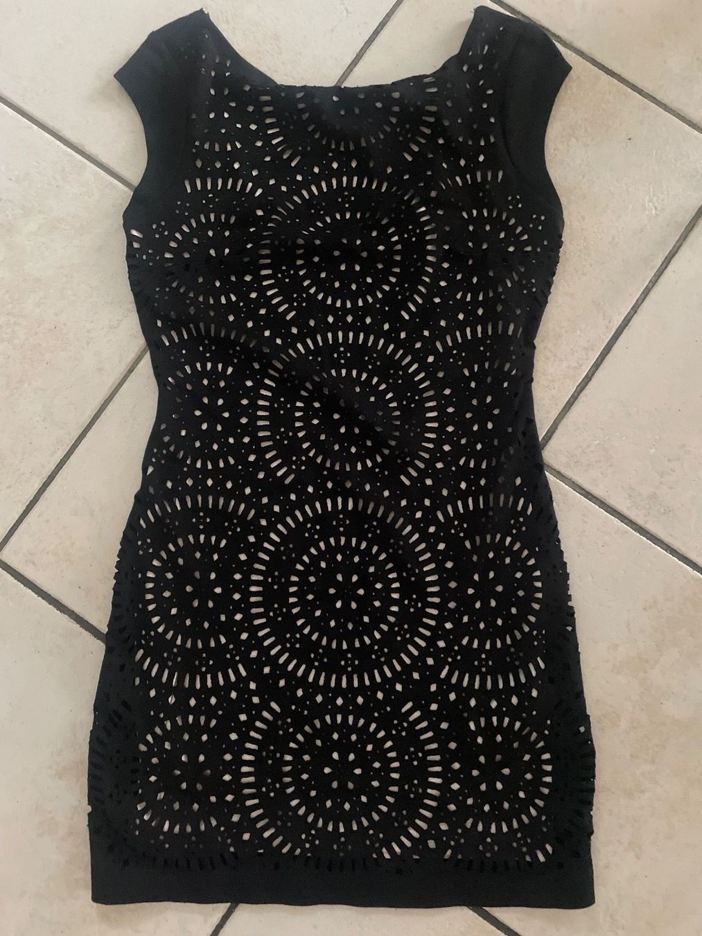 Zara Kleider: Schwarzes ZARA Kleid Gr.S – Neu (gemäss Beschreibung) aus Obergerlafingen von cabo4