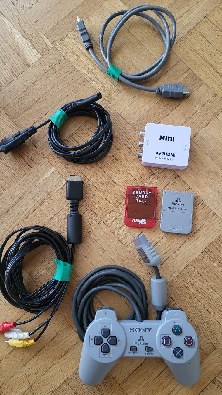 Sony Konsolen: Playstation 1 Konsole HDMI, Controller & 4 Spiele – Gebraucht aus Biel/Bienne von Retrohr 3