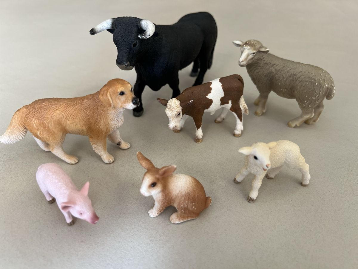 Schleich Spielzeuge: Schleich taureau, vache, chien  – Gebraucht aus La Tour-de-Peilz von zazen33