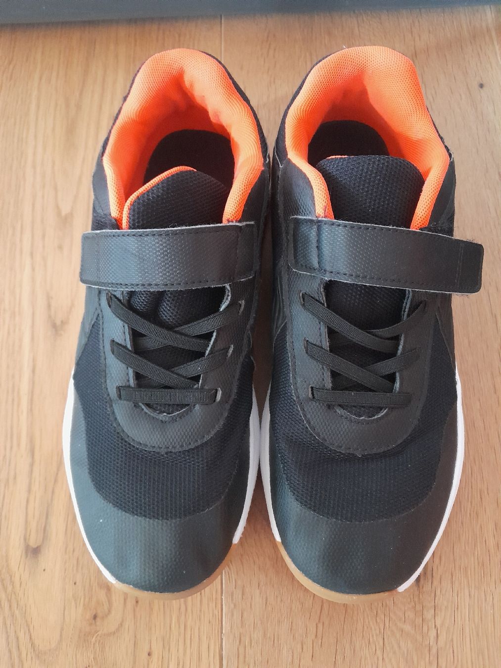 Puma Herrenschuhe: Puma Hallenturnschuhe Gr.38 – Gebraucht aus Utzenstorf von Schleimi007