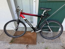 Achtung Lesen! Velo Canyon rot schwarz Rahmen 52
