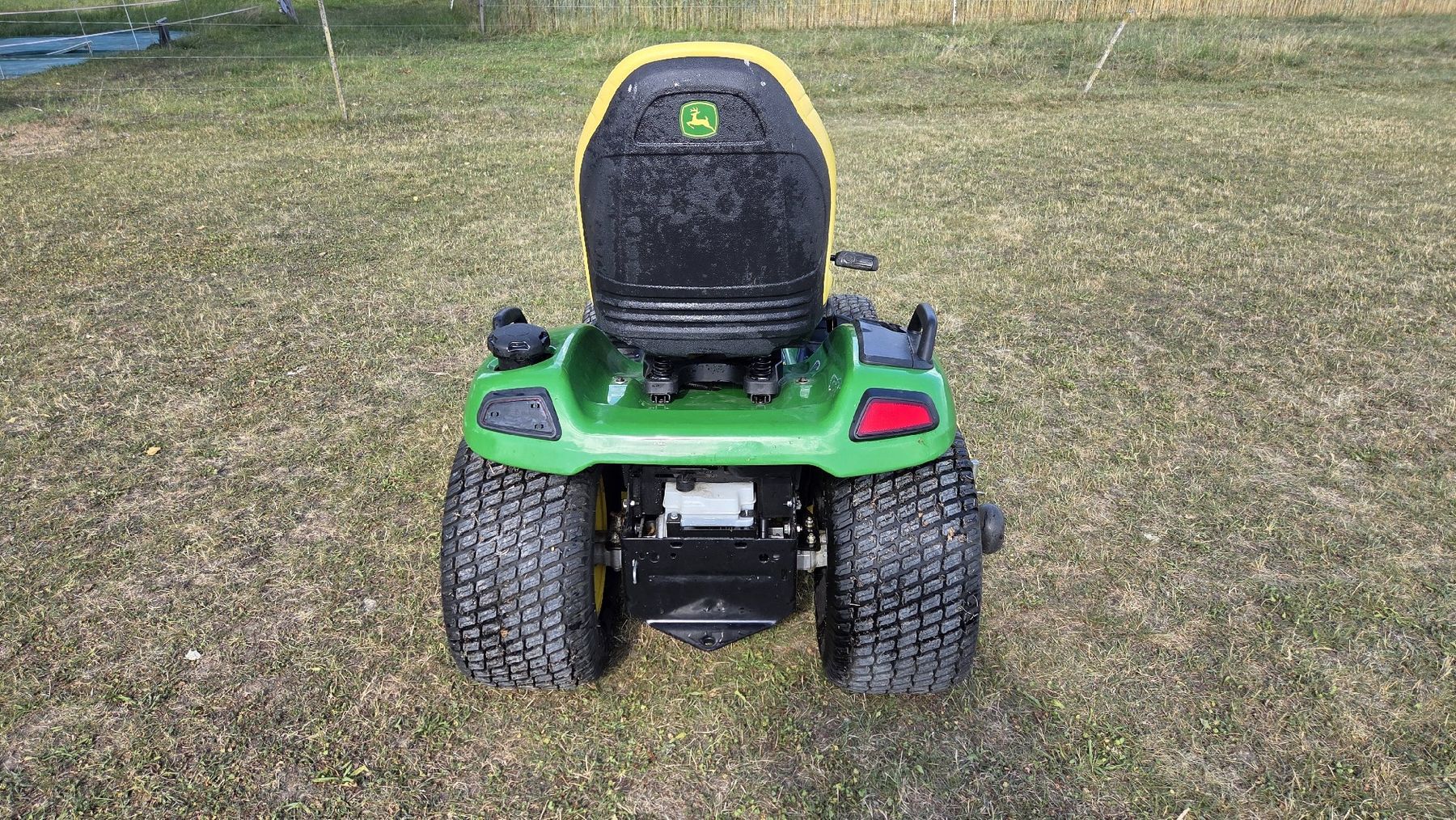 John Deere Rasenmäher: Aufsitzrasenmäher John Deere X590 – Gebraucht aus Wichtrach von dundeee 2