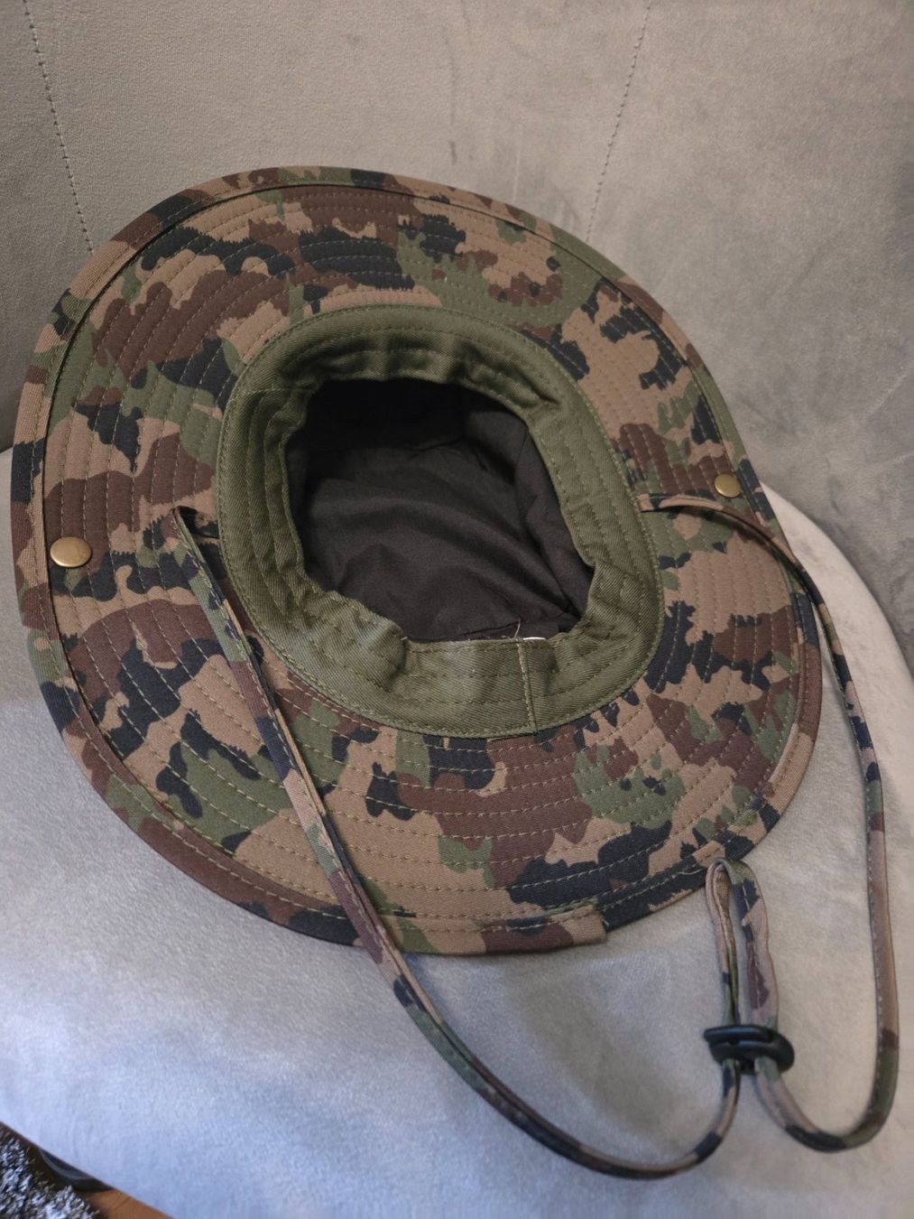 Schweizer Armee Uniformi: Bob Explorer Schweizer Armee Taz 90 – Nuovo e nell'imballaggio originale da Onex venduto da GarageCollector 1