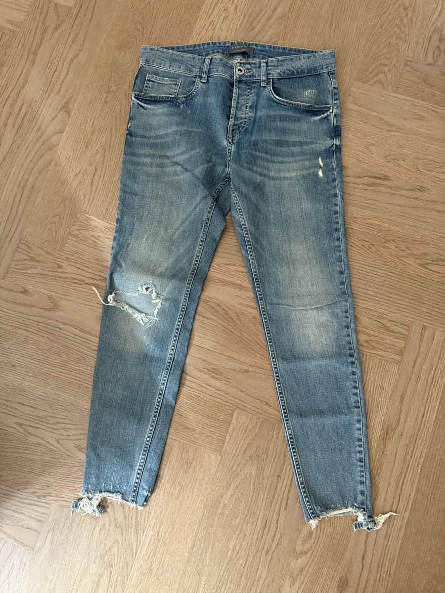 Zara Jeans: Zara Jeans, Distressed, EUR40 – Usato da Zürich venduto da aow_8p7m 4