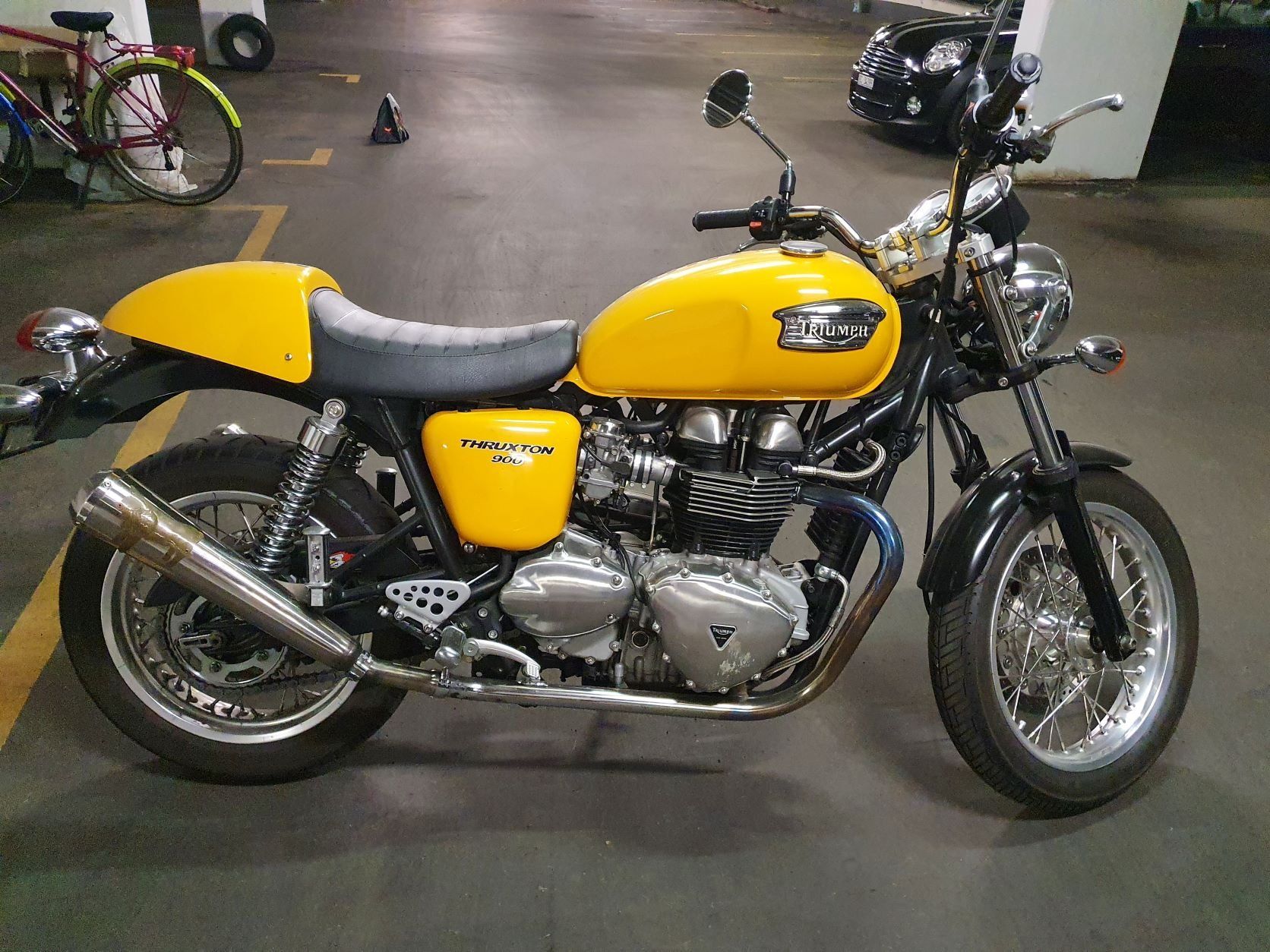 Triumph Strada: Triumph Thruxton 900 – Usato da Basel venduto da jenzerd 1