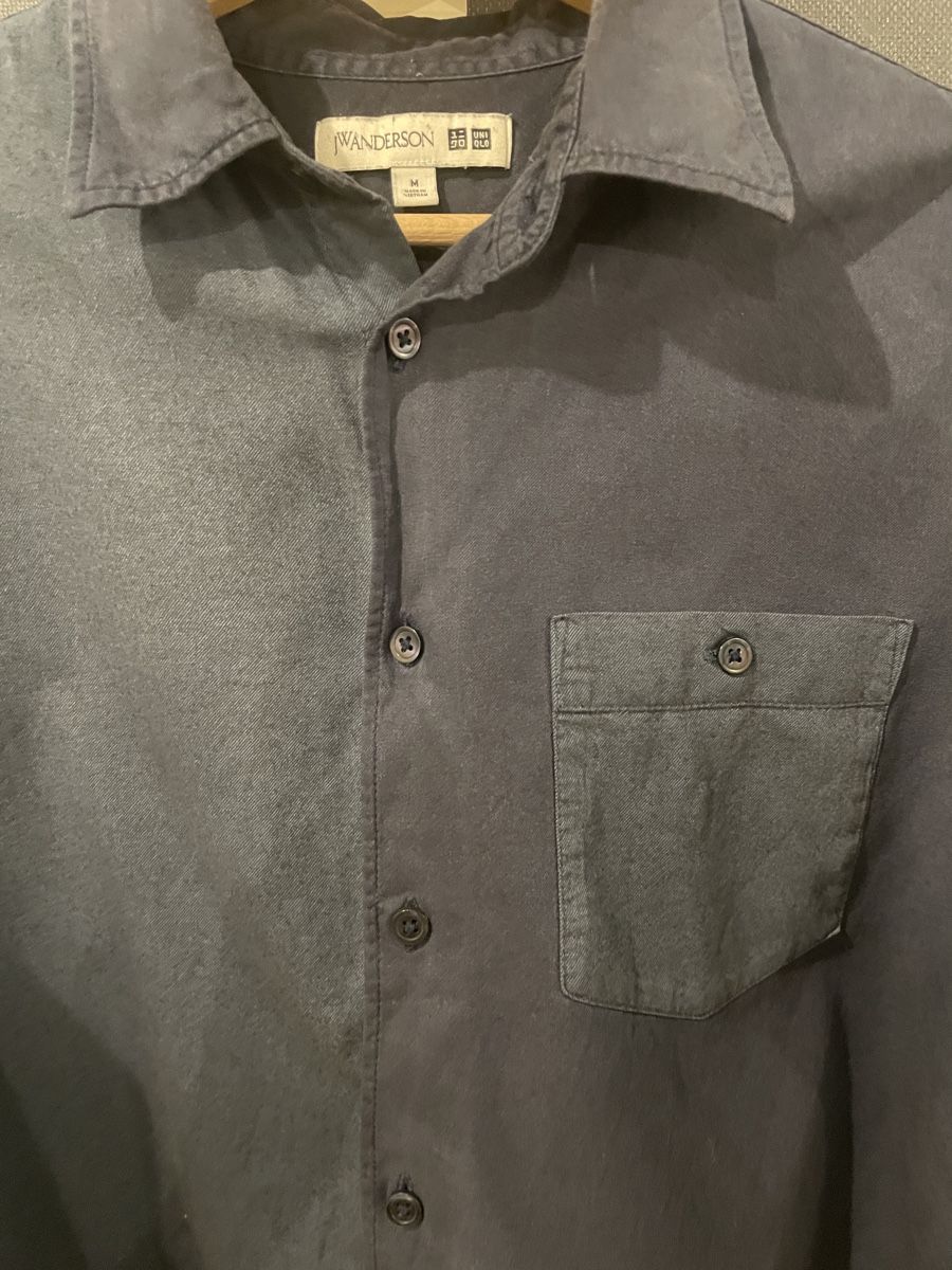 Camicie: JW Anderson Uniqlo Hemd – Usato da Eglisau venduto da lia_c7ny 1