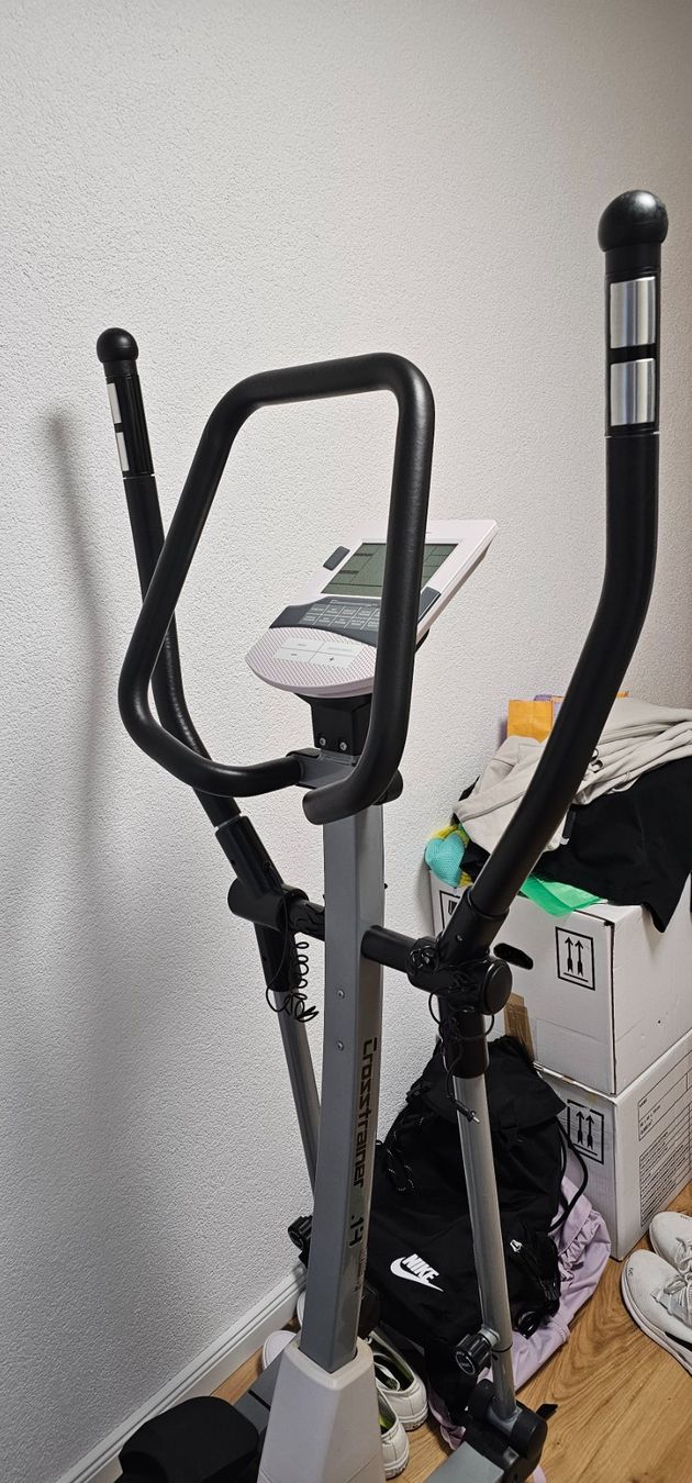 Hometrainer: Crosstrainer (riesig ) – Usato da Biberist venduto da Banexx 2