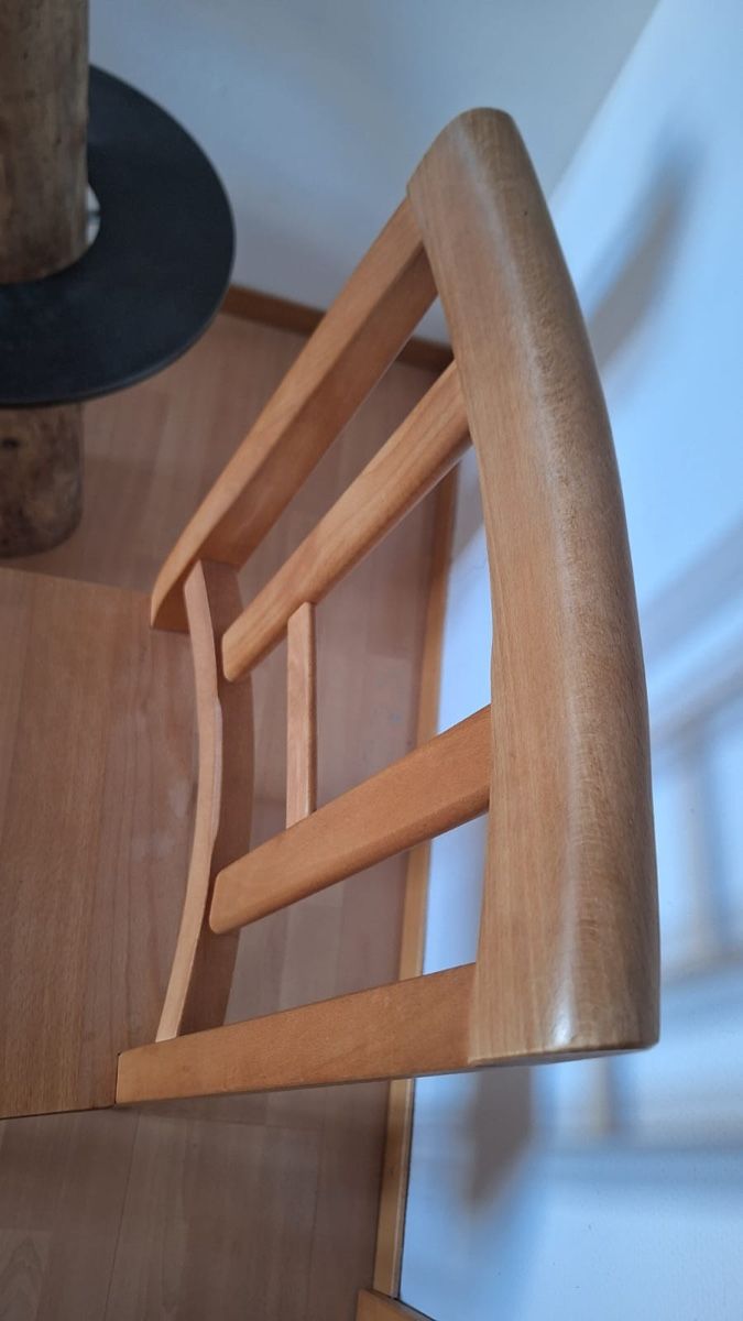 Chaises: Massiver Holzstuhl – D'occasion à Römerswil LU par Icehead 5