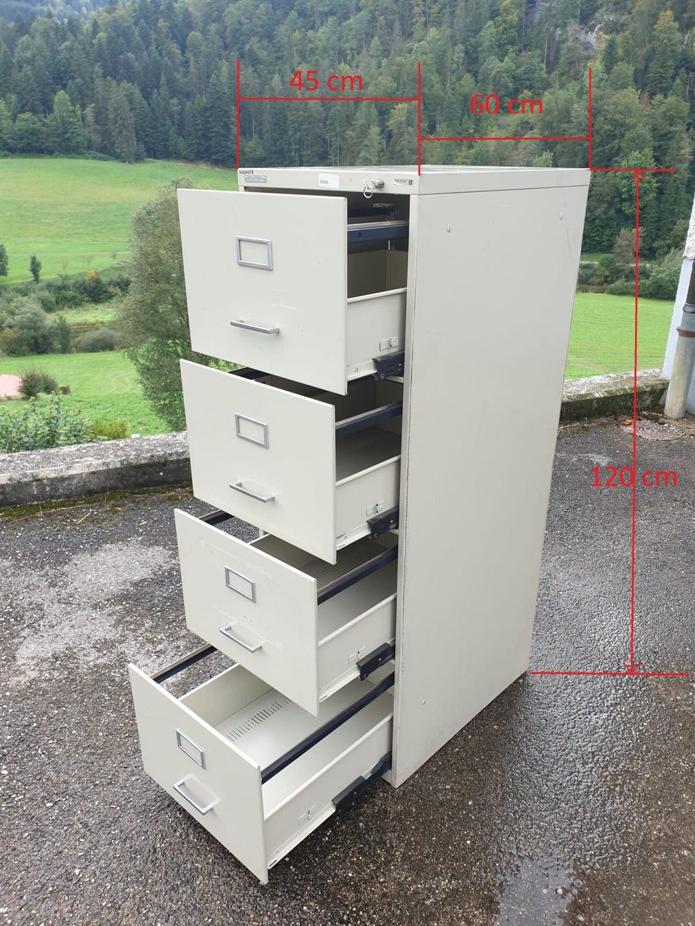 Armadi: Armoire métallique à tiroirs – Usato da Soubey venduto da Phae