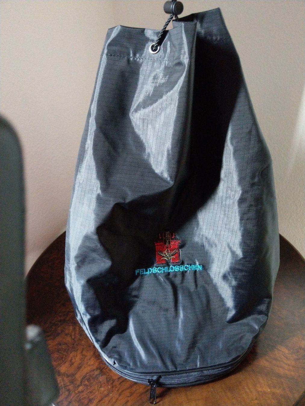 Feldschlösschen Borse: Feldschlösschen Tasche, Rucksack, NEU – Nuovo e nell'imballaggio originale da Köniz venduto da Kakadu22 1