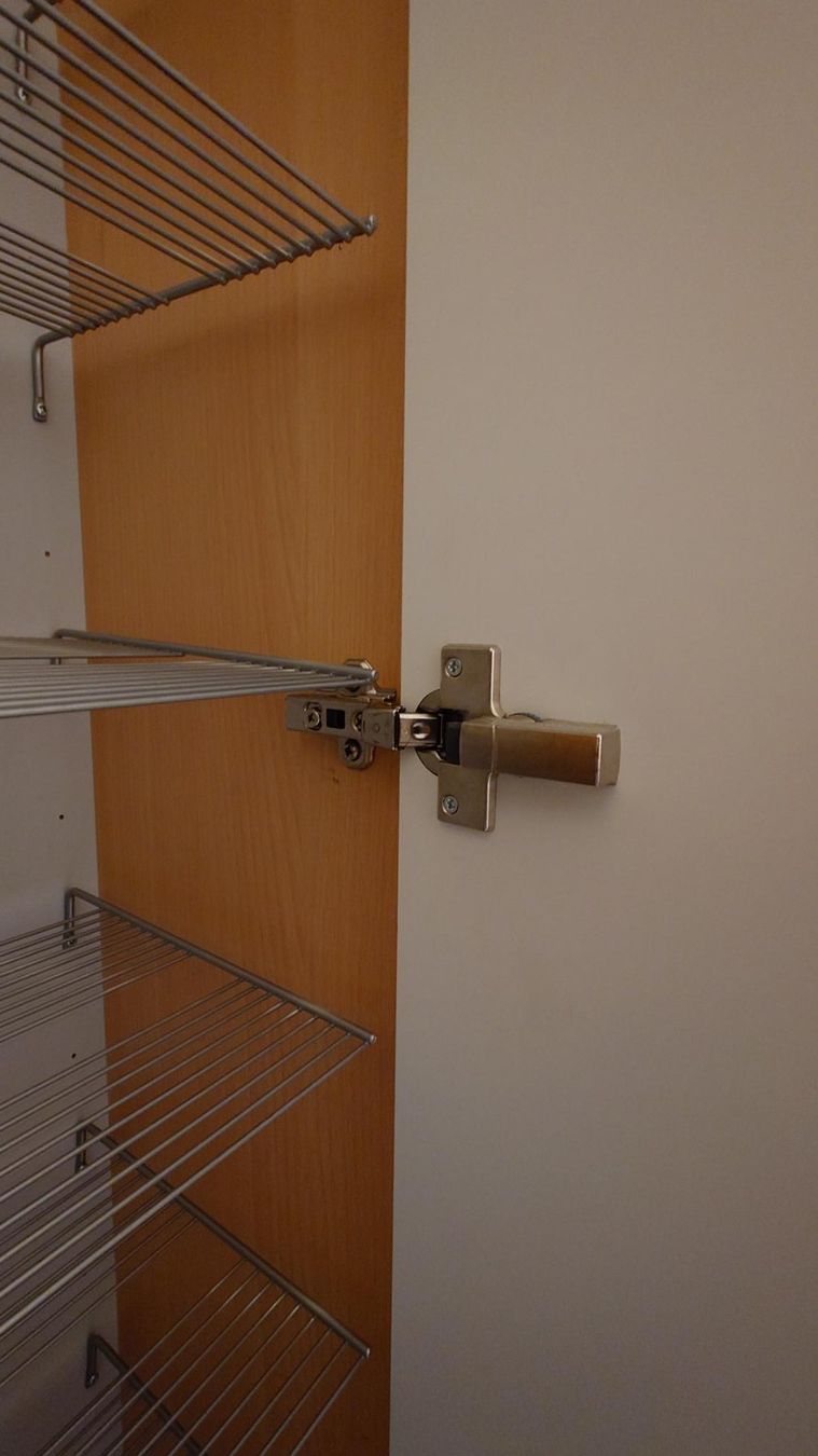Armadi: Massiver Schuhschrank – Usato da Belp venduto da chr_kqm9 3