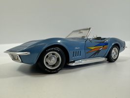1969 Chevrolet Corvette C3 1:18, blau, REVELL