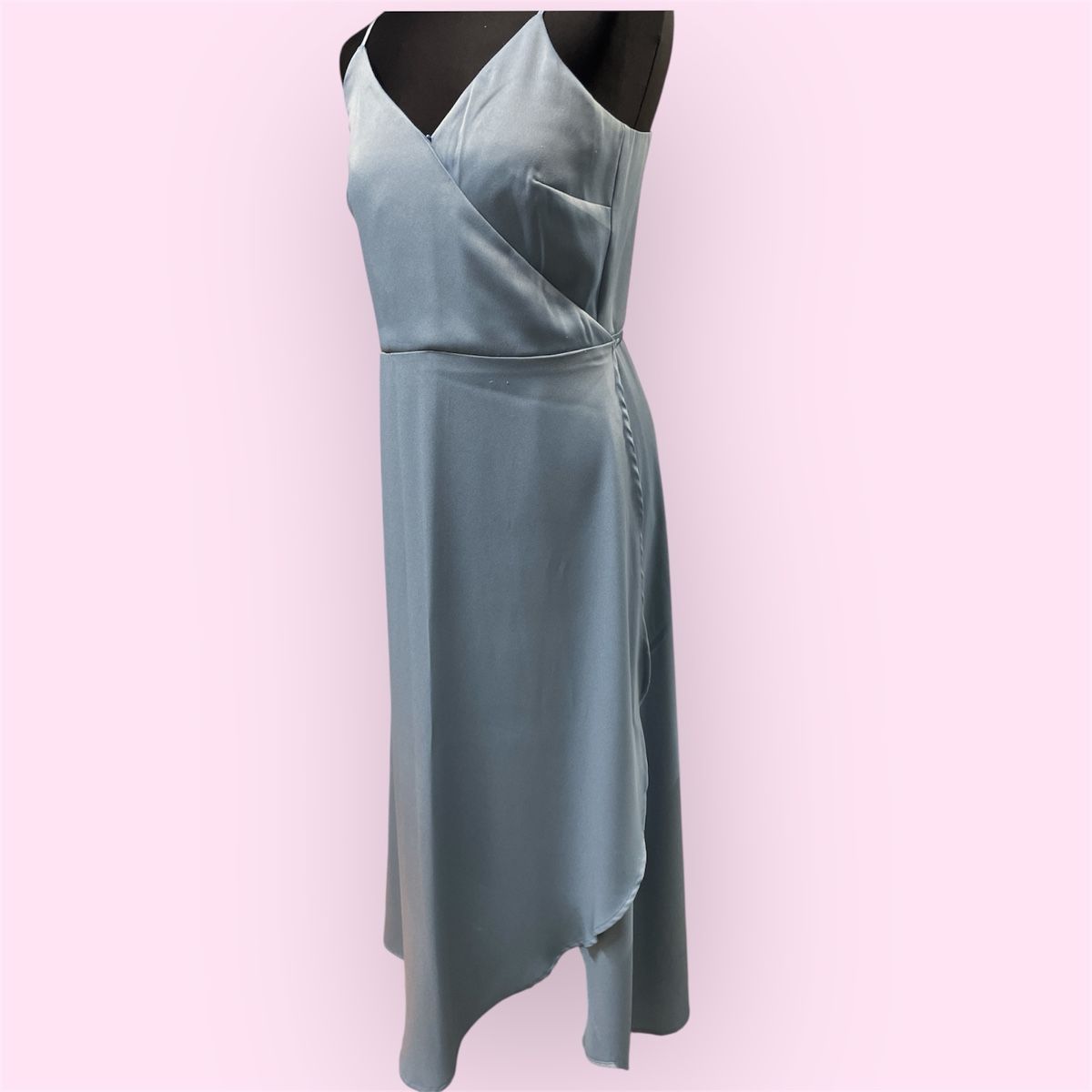 H&M Kleider: Sommerliches Wickelkleid, ciel – Gebraucht aus Urdorf von Anassor