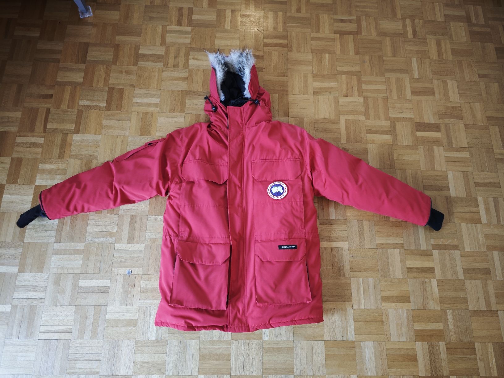 Canada Goose Giacche: Canada Goose expédition parka M – Nuovo (secondo la descrizione) da Le Lignon venduto da kok240 1