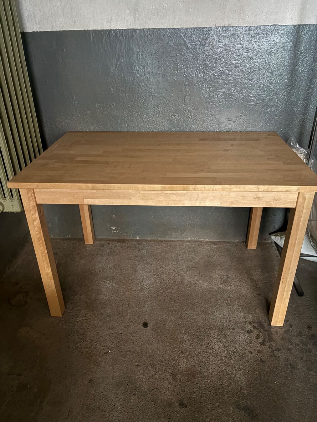 Ikea Tavoli: Multifunktionaler Holztisch – Usato da Zürich venduto da bisounours19