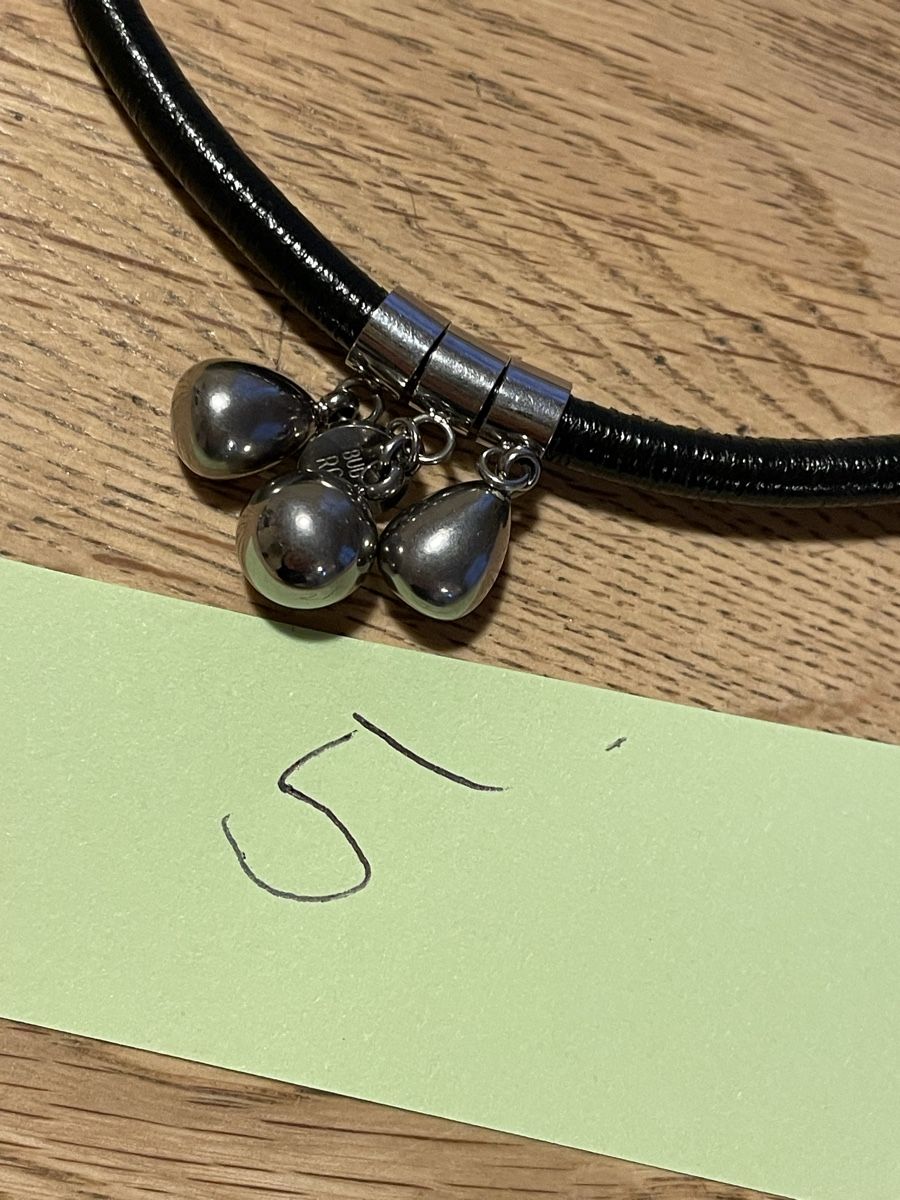 Catenine: Halsband mit Anhängern – Usato da Flawil venduto da Naphtali 5