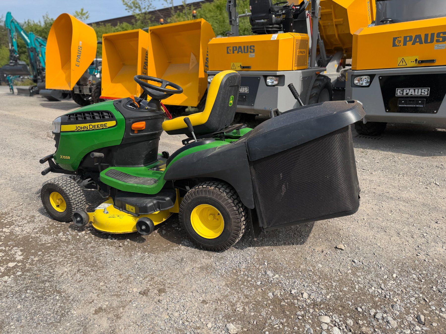 John Deere Tagliaerba: John Deere X155R, Aufsitzmäher, Rasentraktor, Garten – Usato da Jona venduto da tsbm2