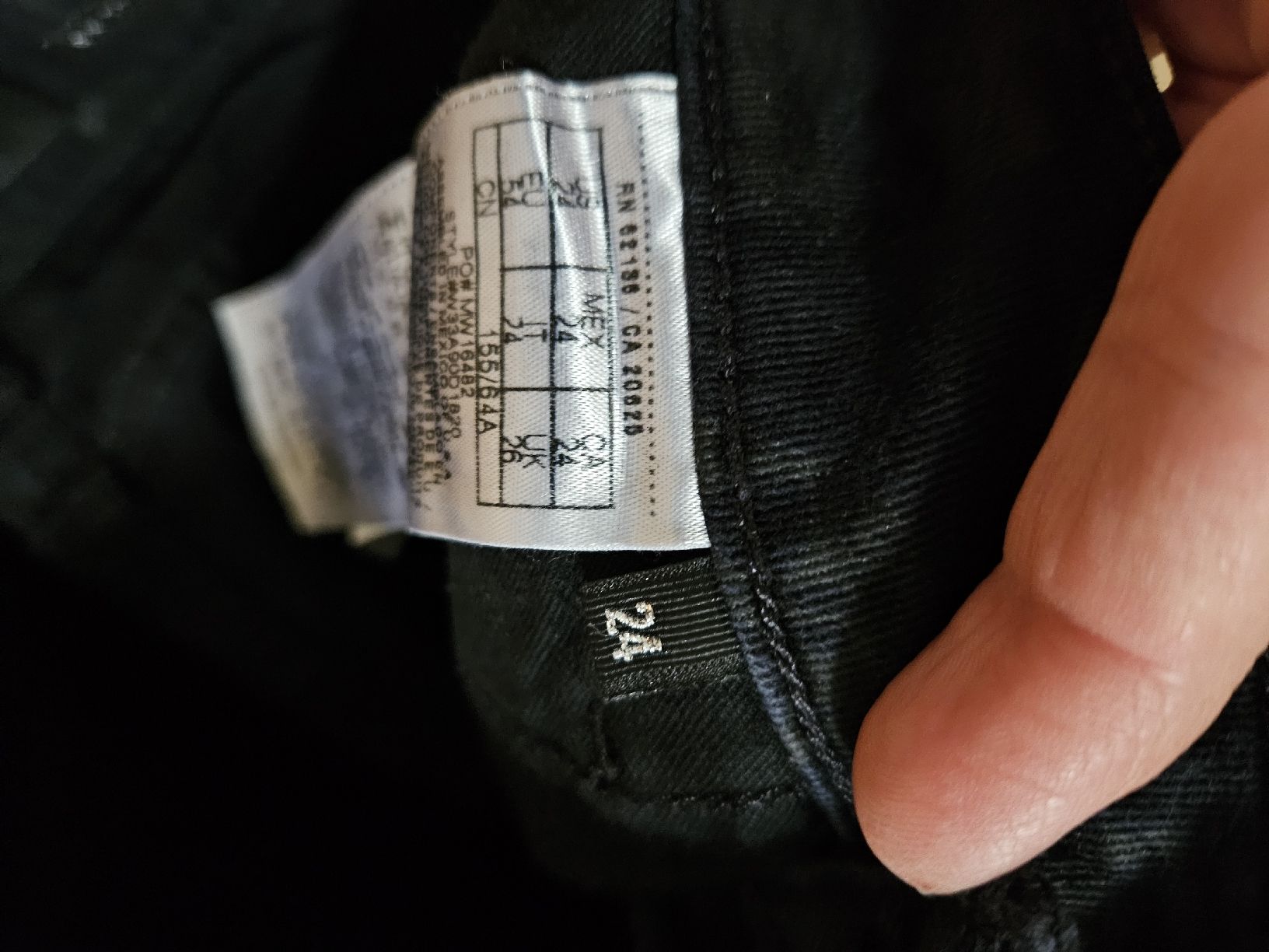 Guess Jeans: lot de deux jeans – Usato da Founex venduto da Ana_2412 5