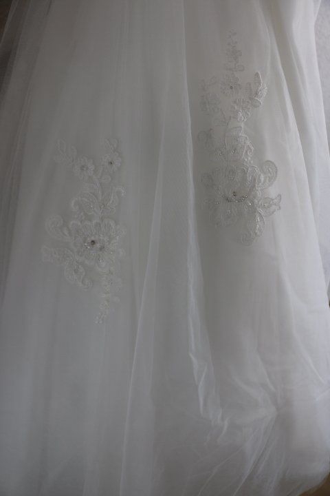 Vestiti: Brautkleid, einmal getragen, Grösse 44/46 – Nuovo (secondo la descrizione) da Bülach venduto da thavathassathees 6