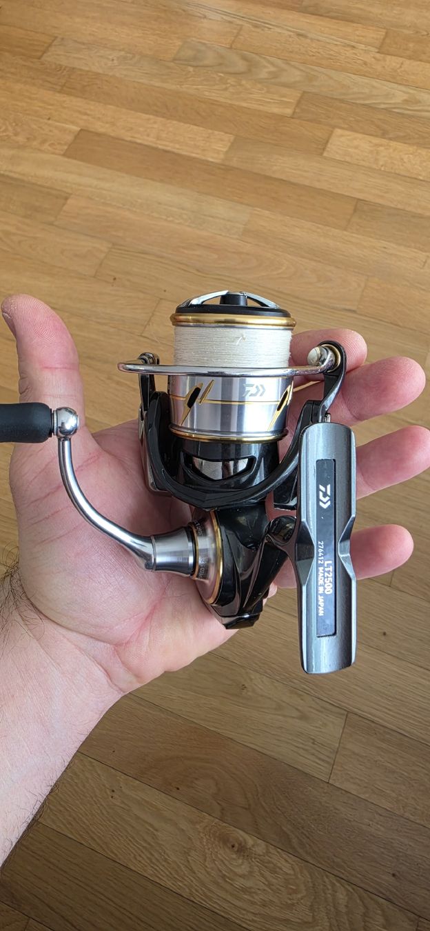 Daiwa Tamburi & Mulinelli: Daiwa luvias lt 2500 – Usato da Alpnach Dorf venduto da Maksim777 3
