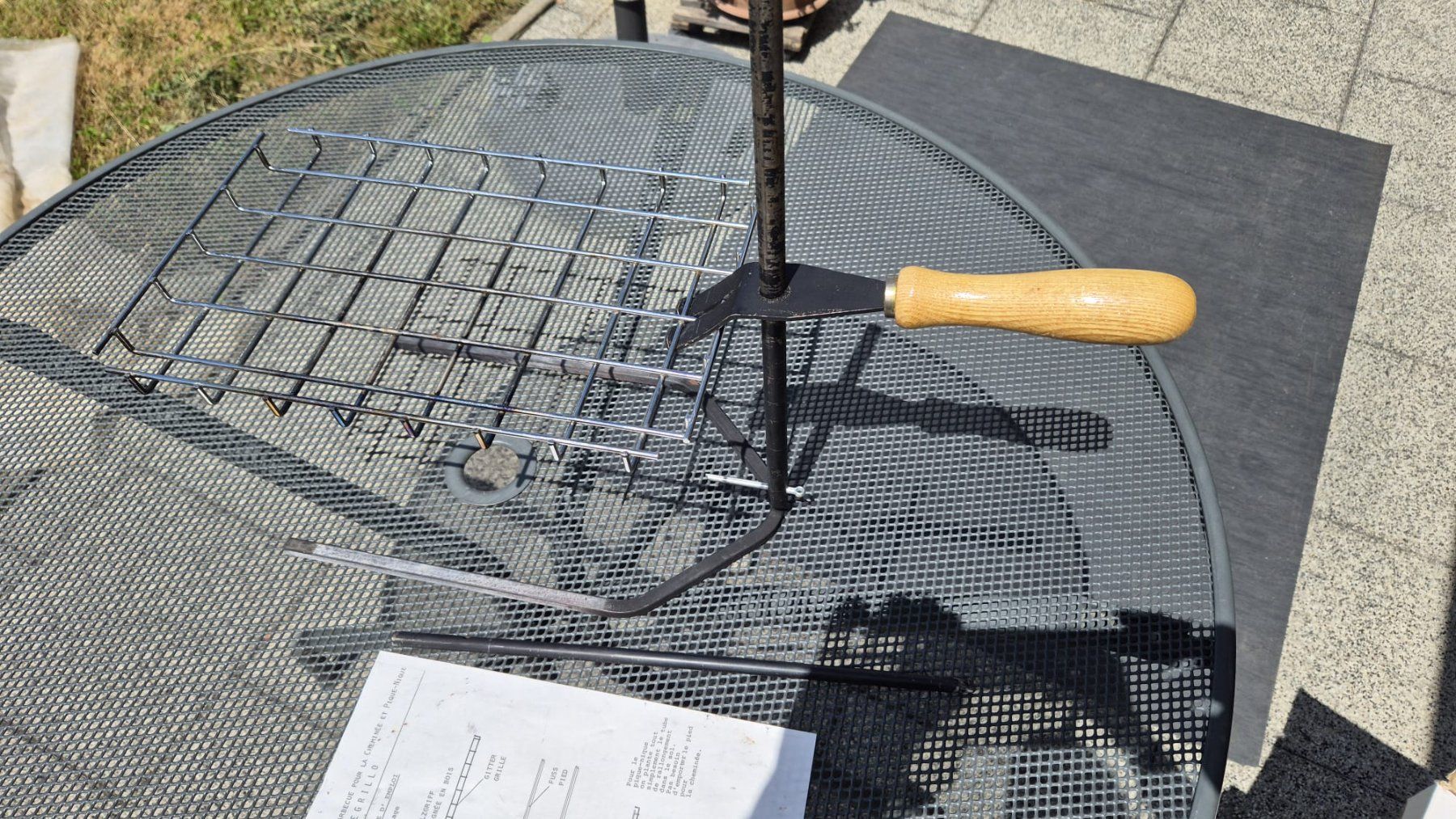 Griglie: Cheminée- und Wandergrill – Usato da Arni AG venduto da peichhorn