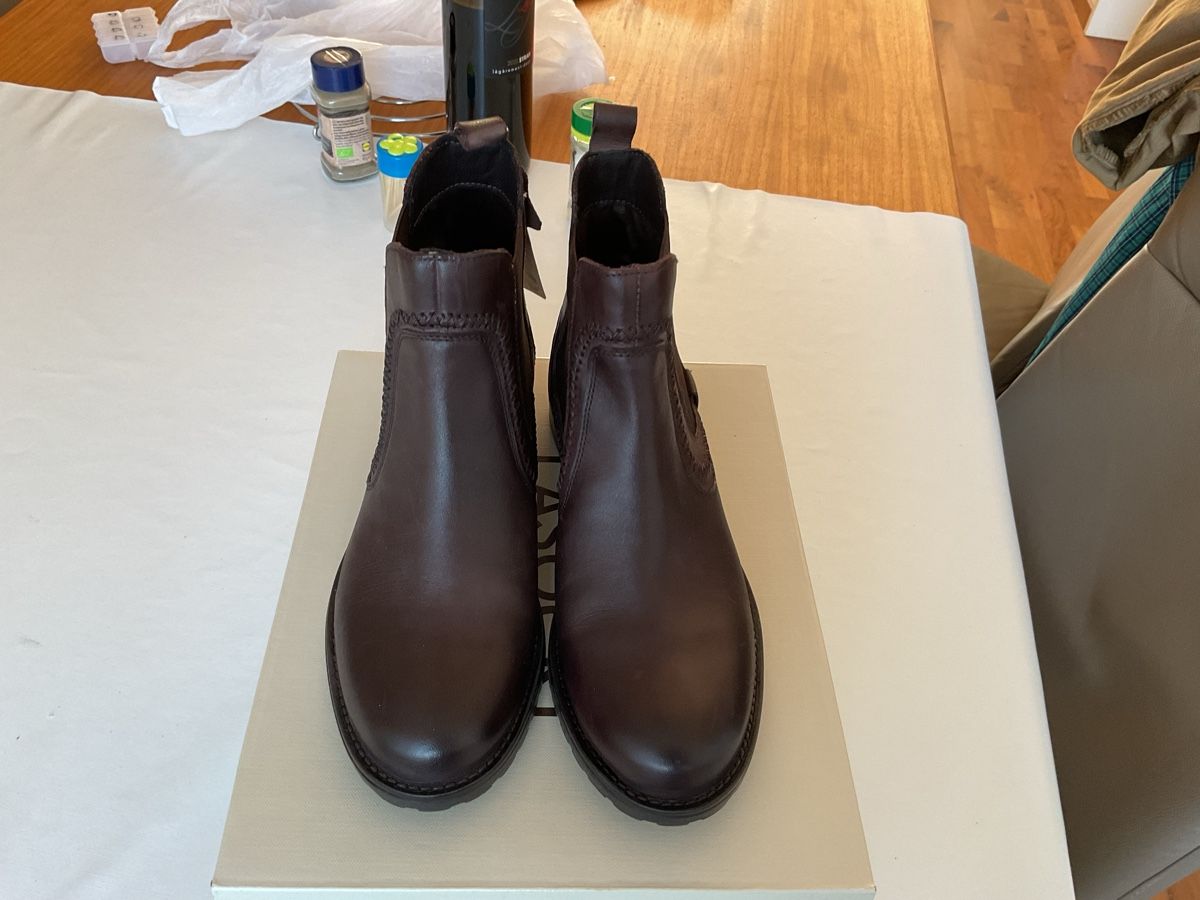 Scarpe da donna: Leder Stiefeletten Neu 38 – Nuovo e nell'imballaggio originale da emmenbrücke venduto da pamelaz 4