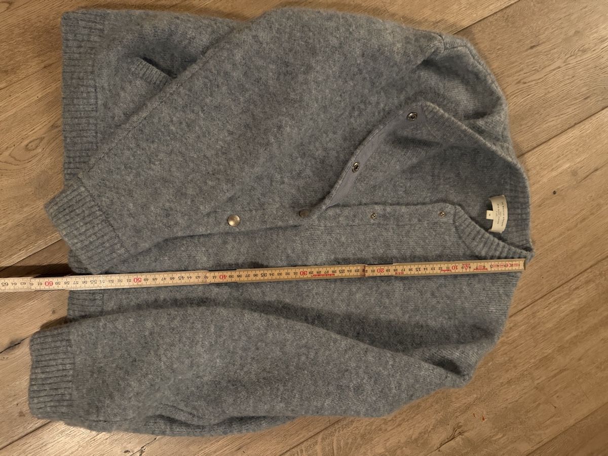 Sezane Giacche: Sezane Strickjacke – Usato da Laufenburg venduto da samba1978 2