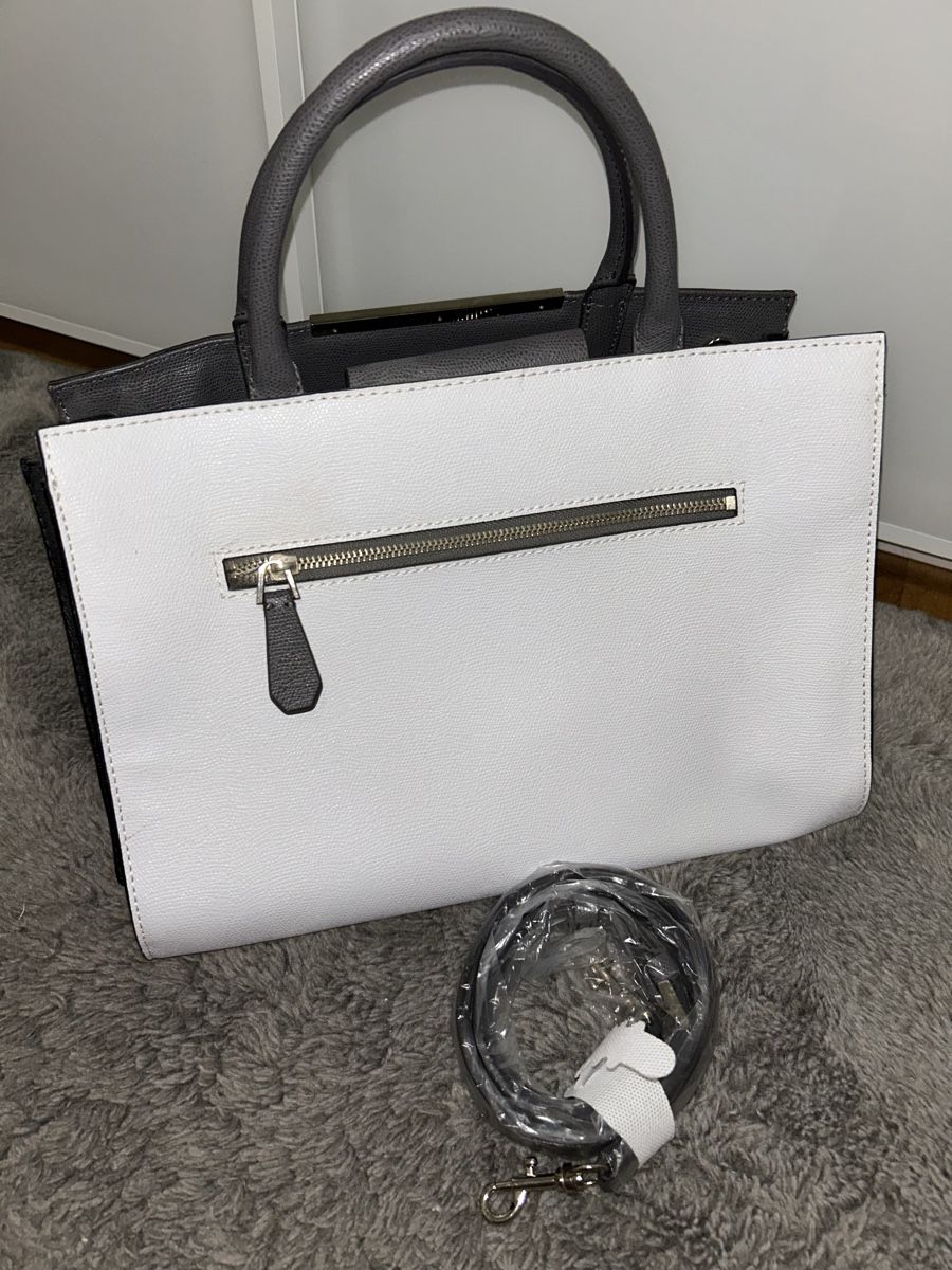 Guess Borse da donna: Weisse Guess Tasche – Nuovo (secondo la descrizione) da Bülach venduto da mil_spx7 3