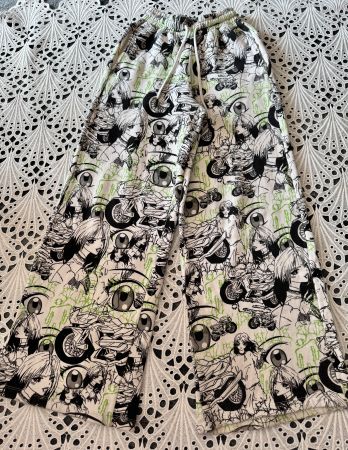 Bershka Weite Hose Anime Hose mit Print Gr S 100% Cotton