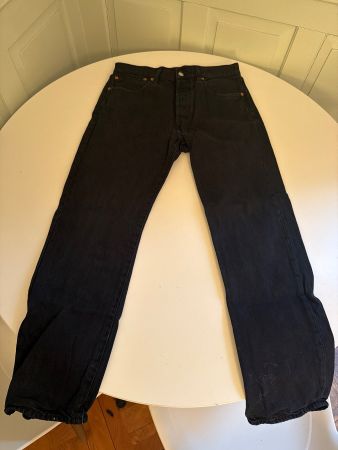 Levi's 501 Jeans schwarz W31 L30 guter Zustand