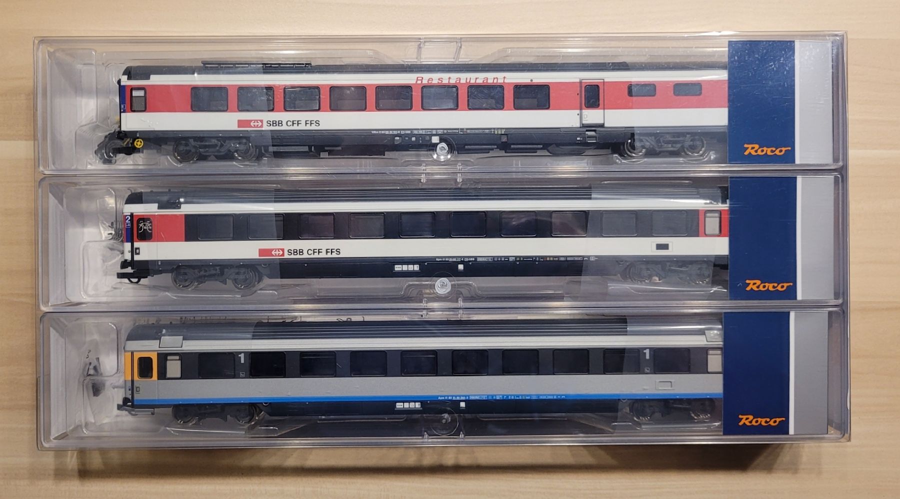 Roco 74021 SBB CFF FFS Set 1 EC 6/7, 3-teilig (Neu und originalverpackt ...