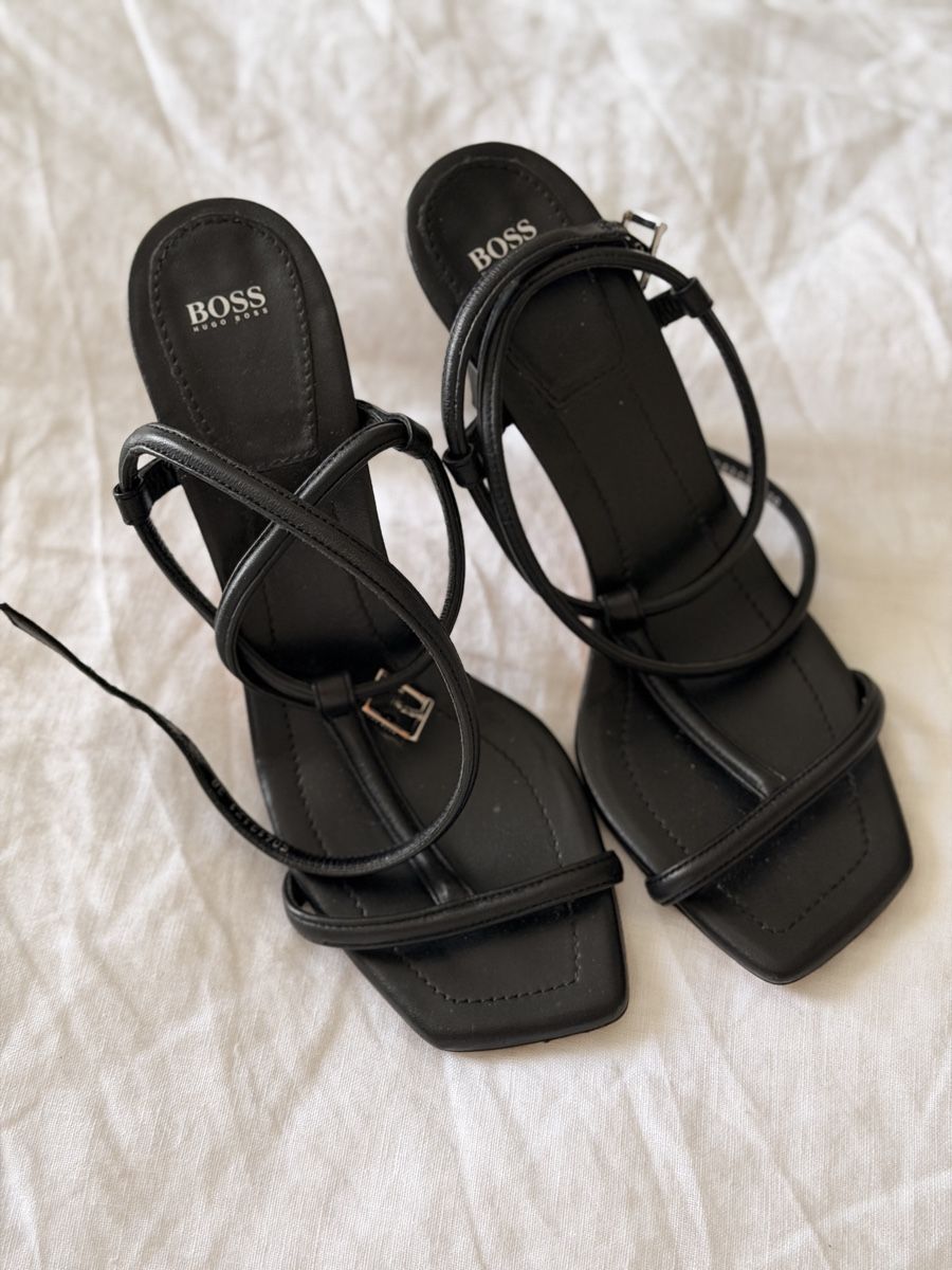 Hugo Boss Chaussures femmes: Hugo boss heels – D'occasion à Zürich par ali_bb9z 1