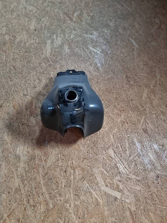 Accessori per altri veicoli: Tank DT 125.  10V.    12 – Usato da Aedermannsdorf venduto da Automarkt 1