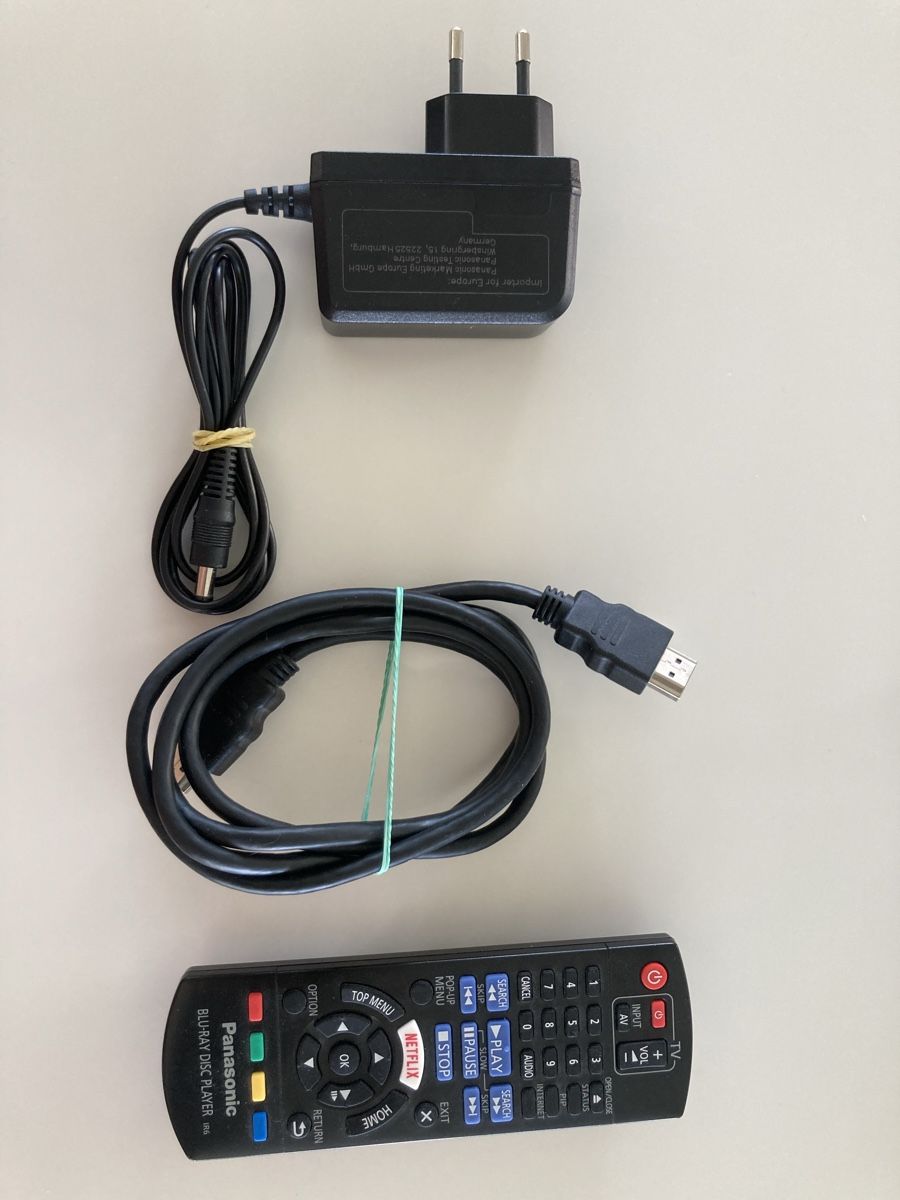 Tutti i DVDs: Panasonic Blu-ray Disc Player DMP-BDT167 mit Zubehör – Usato da Mörschwil venduto da Appenzell2 5